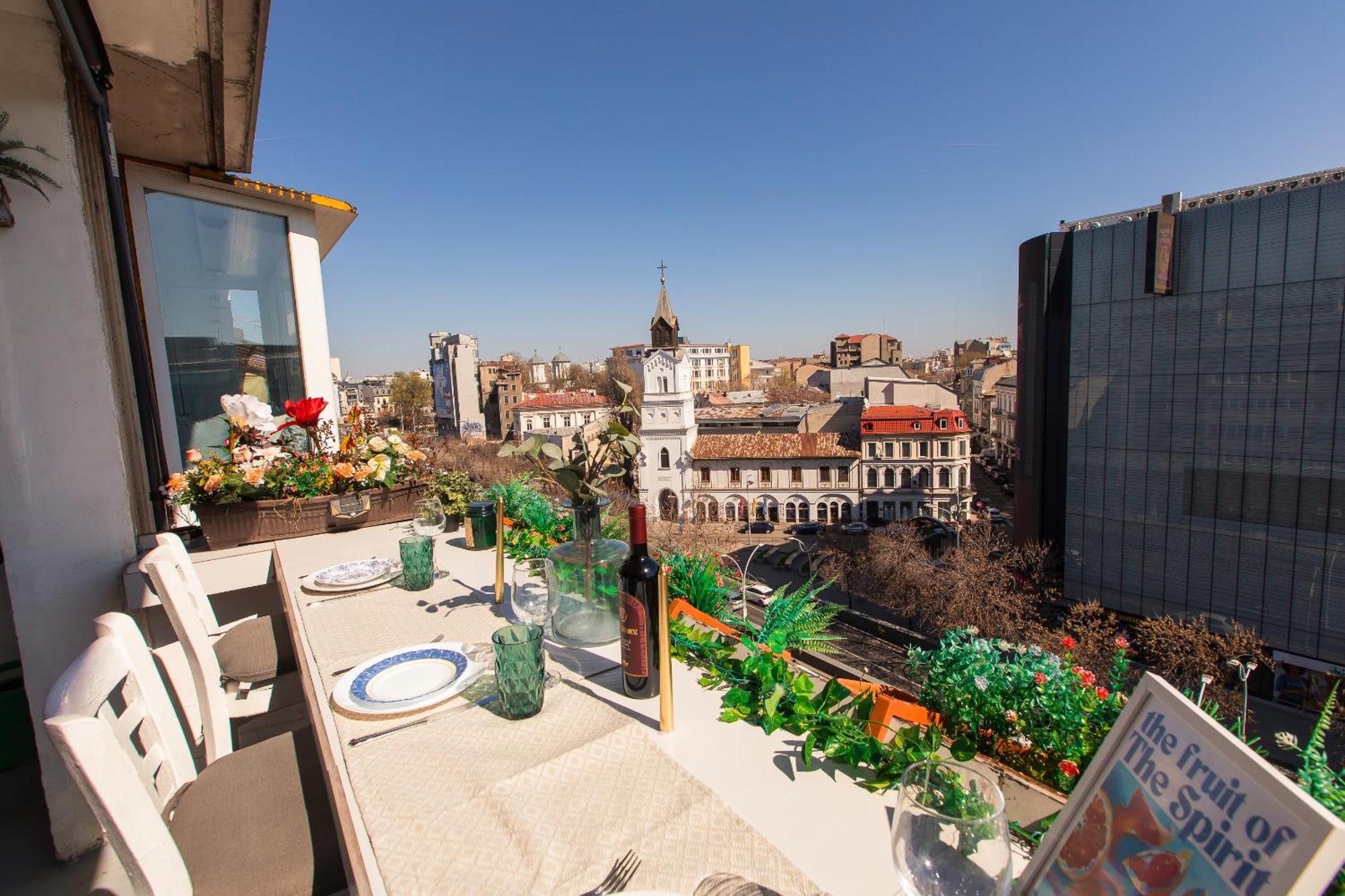 Old Town With Amazing View From The Balcony Apartment